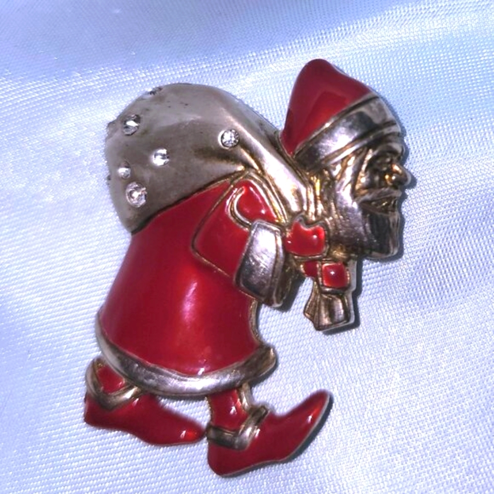 Sterling Silver Santa Red Enamel Pin Retired Metropolitan Awesome Holiday Gift